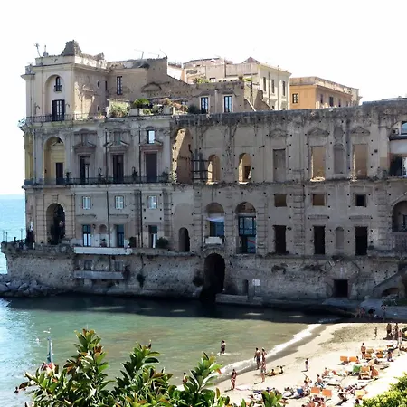 Casa Adalu Νάπολη
